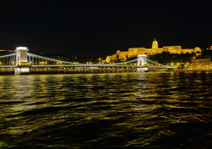 Chain Bridge Buda Castle night