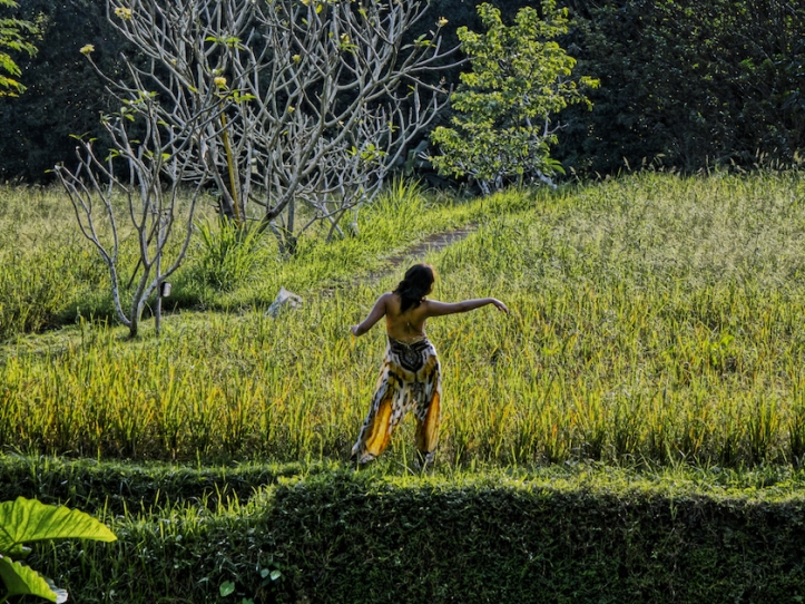 Bali rice field dancing lady